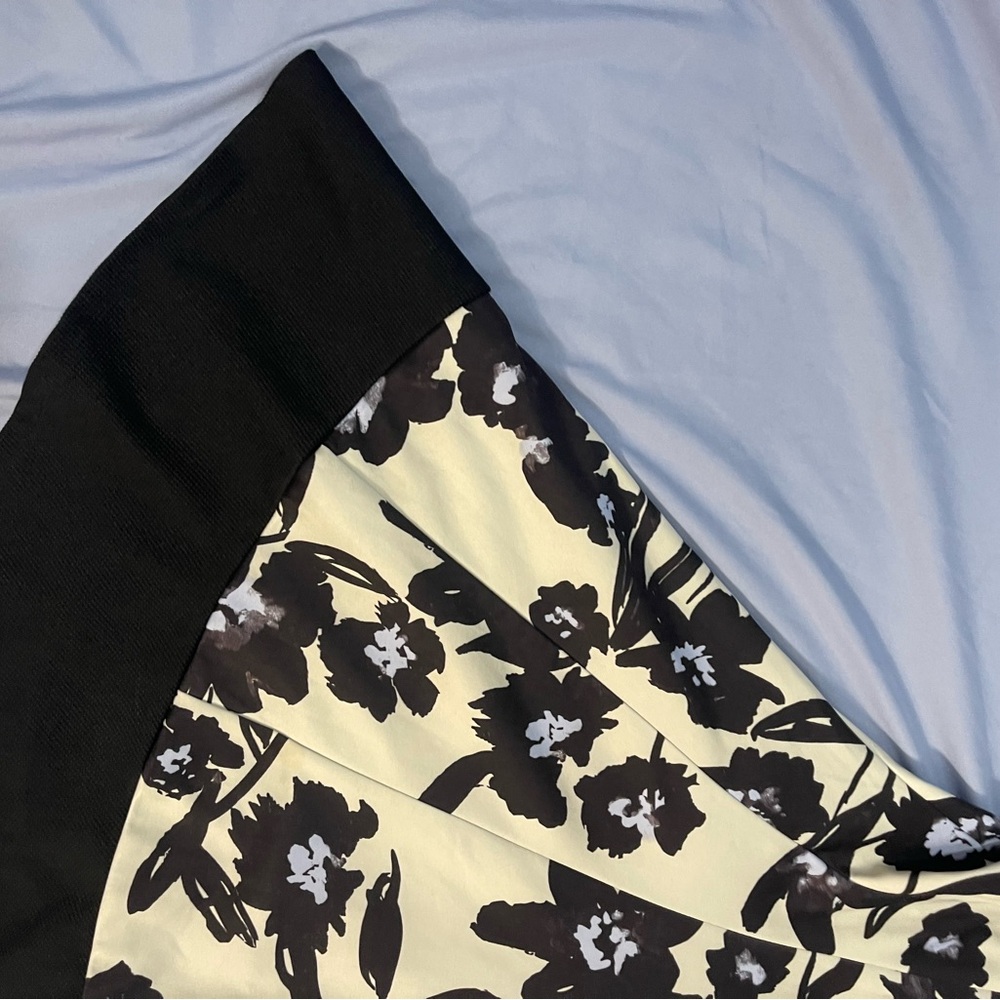 Julian Taylor Black and Cream Floral Midi Dress - Picture 2 of 16